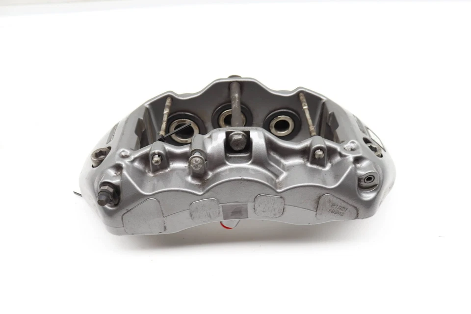 2015-2021 MERCEDES-BENZ C63 AMG - Front Right Brembo Brake Caliper (AMG) - Image 2 of 4