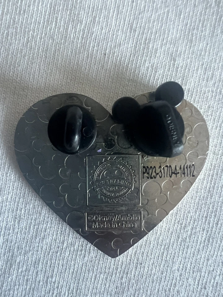 2014 Disney Parks Roger Rabbit & Jessica Rabbit Valentine’s Day Series Pin - Image 2 of 2