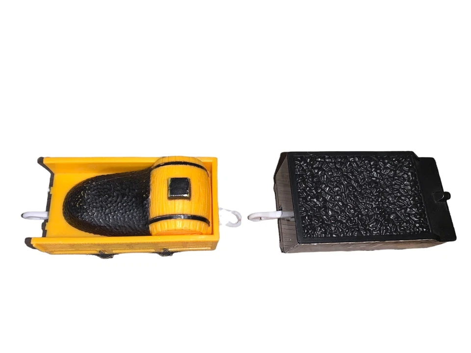 Лот из 2 Thomas Trackmaster 51 уголь тендер и желтый поезд Mattel 2009 2012 - Изображение 3 из 4