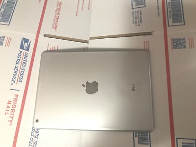 Apple iPad Air シルバー 本体 Amazon.com: Apple iPad Air (10.9-inch, Wi-Fi, 256GB