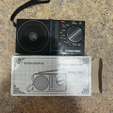 International AM/FM 2 Band Radio Portable Model 833 TESTED