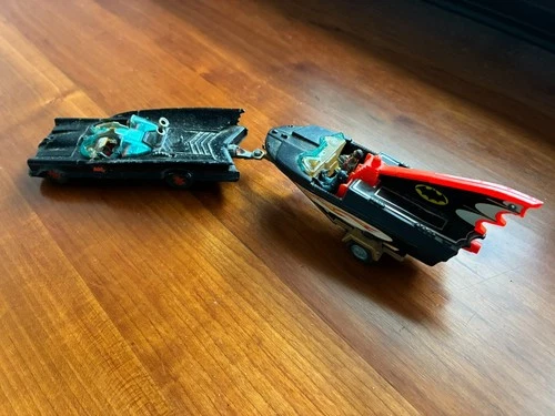 Batman & Robin Batmobile & Batboat Corgi Vintage 1960's diecast metal w/Trailer