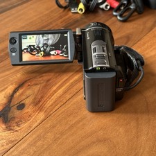 Sony Handycam HDR-CX190 Black Digital Video Camcorder 30x Zoom 5.3MP - Bundle