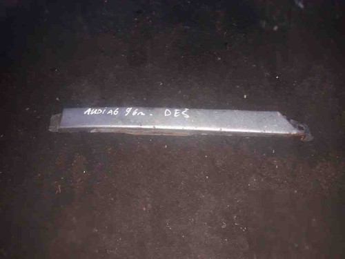 AUDI A6 4A, C4 Scheinwerferverkleidung vorne rechts 2.50 Diesel 85kw 17420043