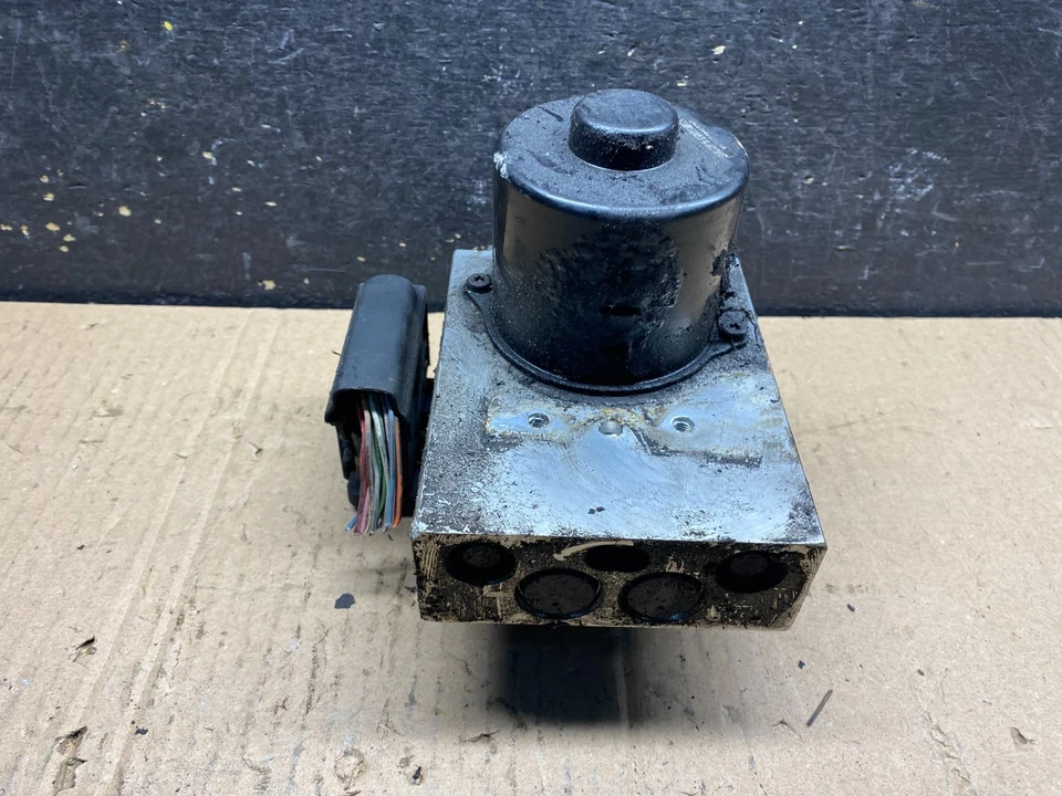 1998 至 2000 梅赛德斯 W163 ML320 ML430 ABS 防锁制动泵模块 V2349 DG — 第 4/4 张图片