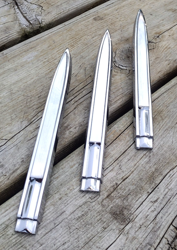 1975 1976 Cadillac Deville Hood Spear Molding *Excellent Condition* - Picture 11 of 17