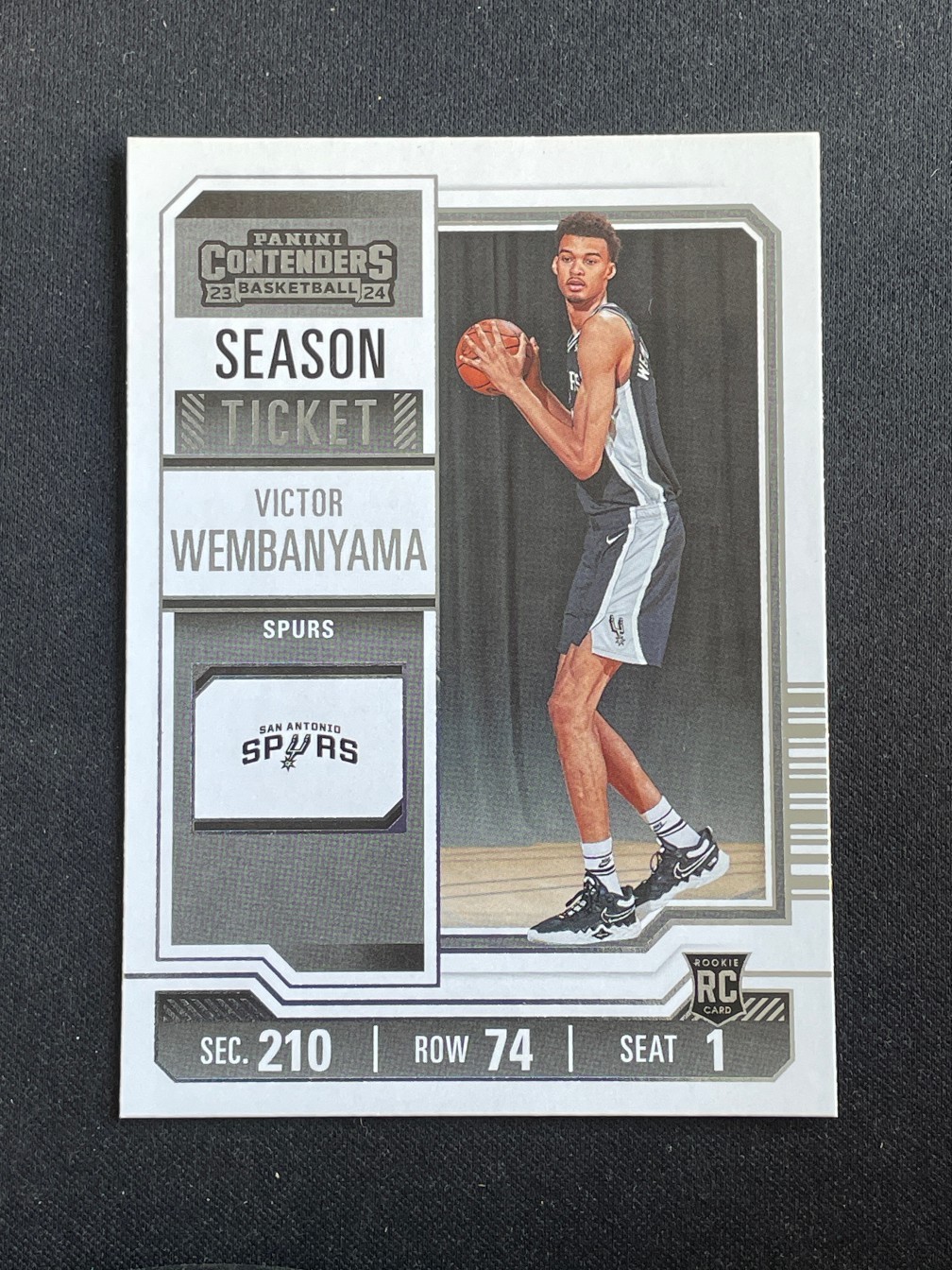 Victor Wembanyama 2023-24 Panini Contenders RC #11