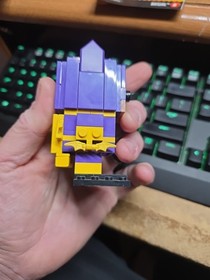 LEGO BRICKHEADZ: Batgirl (41586) Built w Instruction Book No Box