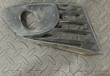 GRIGLIA FENDINEBBIA PARAURTI ANTERIORE DESTRO PASSEGG LANCIA MUSA 1°serie 04-07