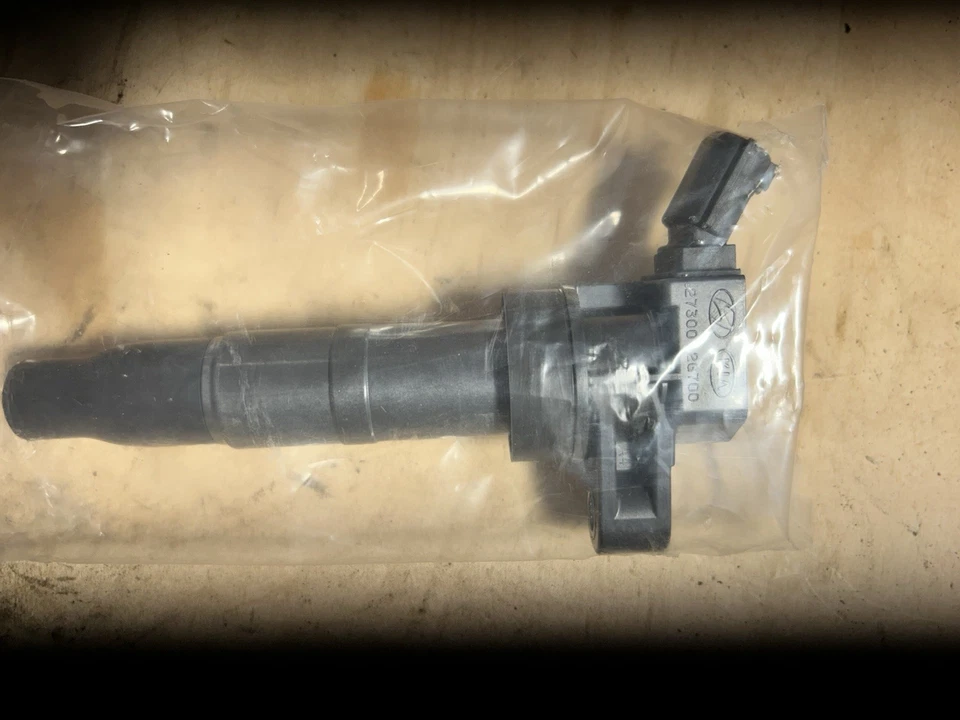 Hyundai Santa Fe 2011-2016 OEM conjunto de bobina encendido 27300-2G700 Foto 3 de 3