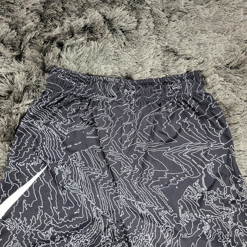Nike Dri-Fit Shorts Herren XL schwarz weiß topografische Karte Swoosh Sport Fitnessstudio - Bild 18 von 20