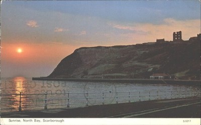 Vintage DENNIS Postkarte Sonnenaufgang North Bay Scarborough 1979 verschickt