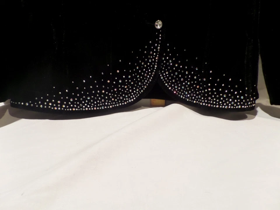 "CHRSTINE ALEXANDER" JACKET YOUTH XL BLACK VELVET/SWAROVSKI CRYSTAL BLING/NWOT - Image 3 of 4