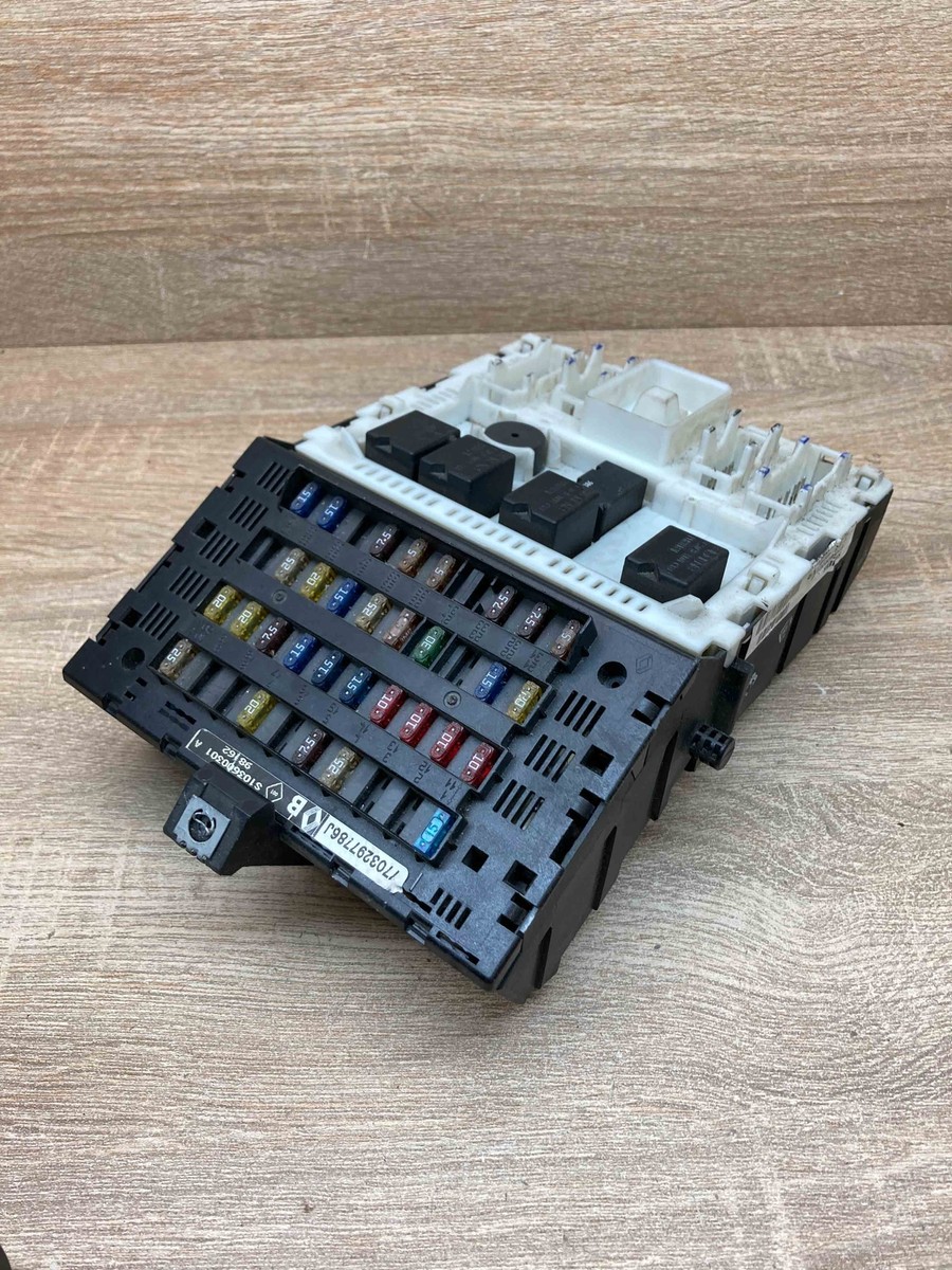 7703297786J S103600301A Siemens Renault Scenic Sicherung Dose Sam