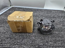 (QTY 2) Vehicle Fog Light 89430510 Bezel LCP Lens Glass PBT-ASA-GF30 Replacement