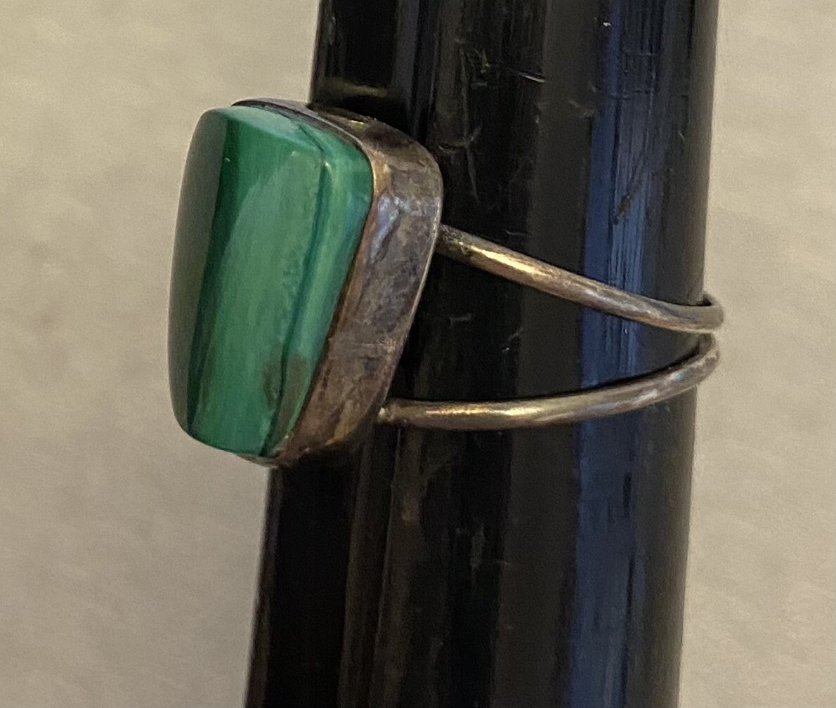 Native American Silver Malachite Split Shank Ring… - image 15