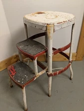 Vintage Cosco Red & White Kitchen Step Stool Ladder Seat w/ fold out Steps