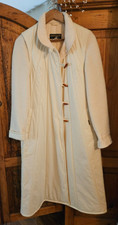 Rare Geiger Austria Australia % Pure Virgin Wool Ivory Trenchcoat Size 36 Small