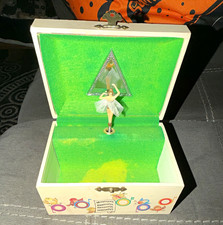 Vintage Style 1980 Ballerina Music Jewelry Box, Spinning Dancer, White/Green