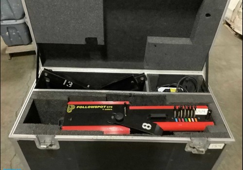 TECLUMEN: Followspot 575 with color changer & Rolling Case