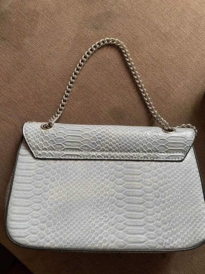 Ladies light blue handbag w/chain strap (New Look) - Image 2 of 3