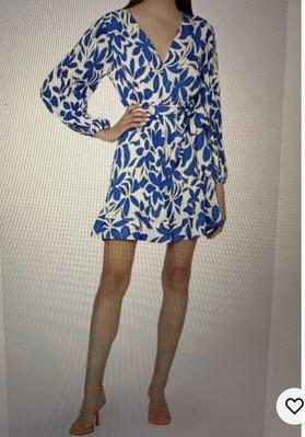 Milly Liv Collage Floral Pleated Dress Size 4 NWT