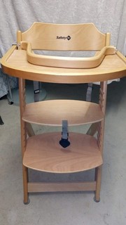 Hochstuhl Saftey 1st mitwachsend mit Tisch natur