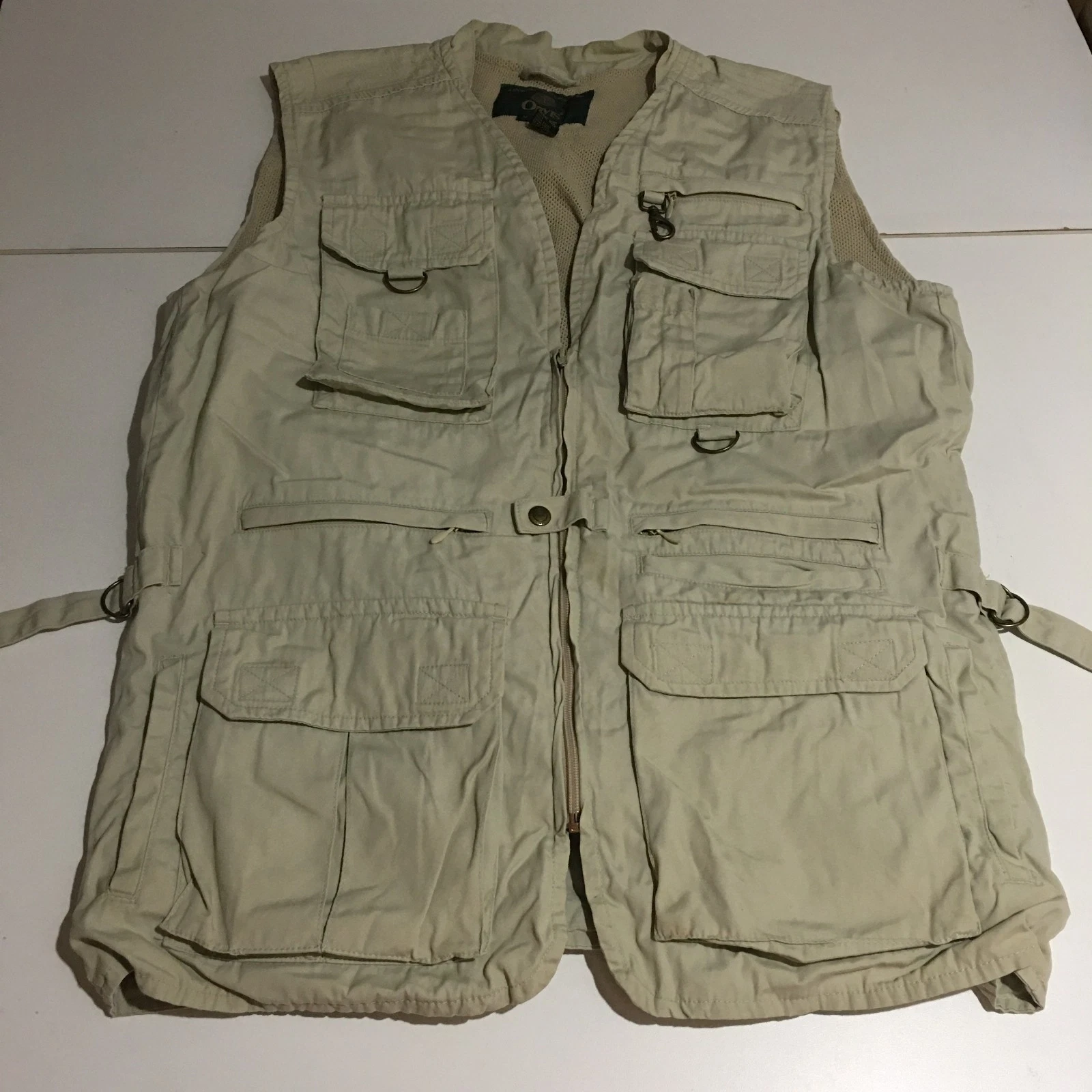 Vintage Orvis Fishing Vest Men’s Medium Pockets Safari Outdoors Hunting Beige