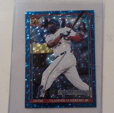 Topps 2026 series Vladimir Guerrero Jr. Blue Refractor 102 /150 