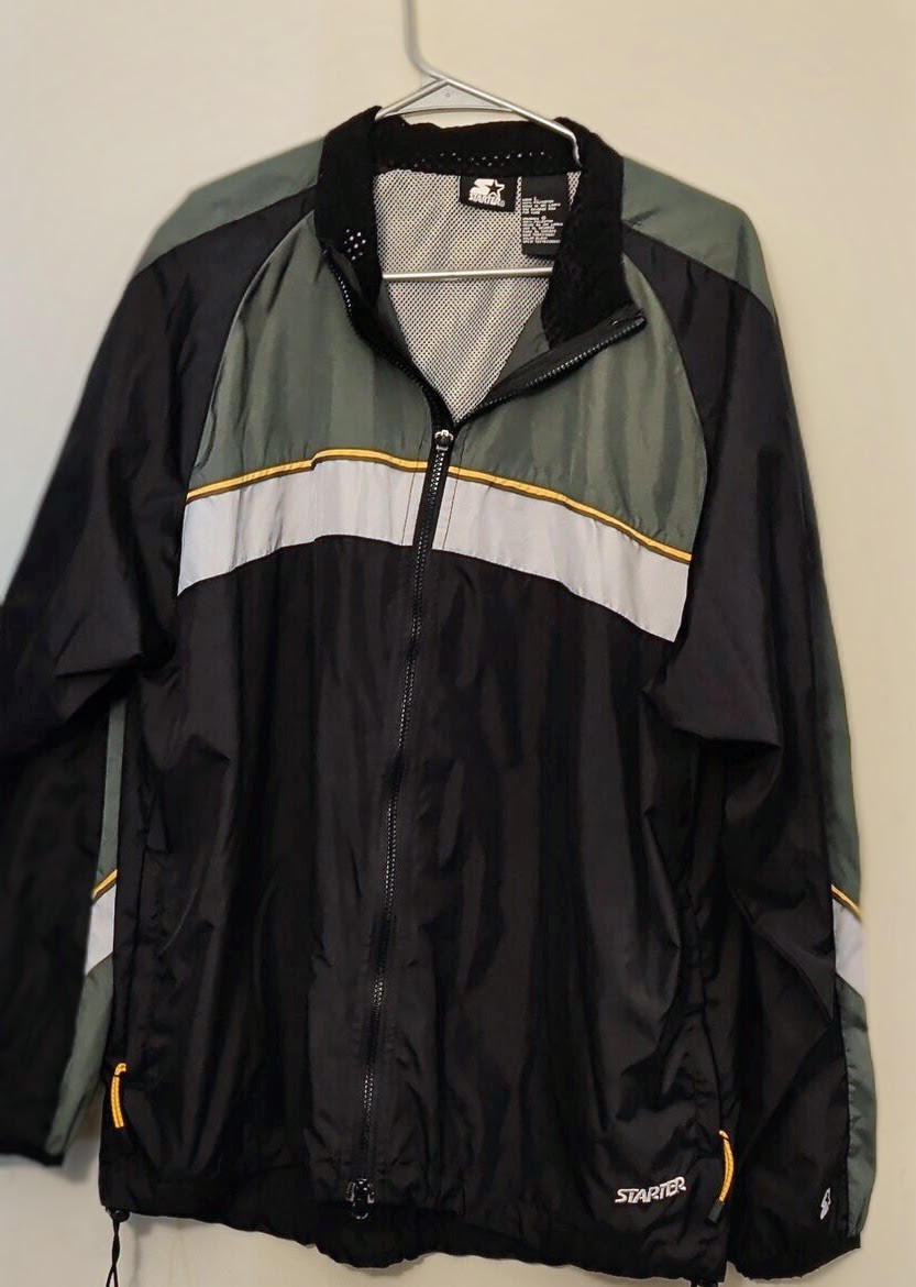 Starter Polyester Black And  Grey Windbreaker Wit… - image 1