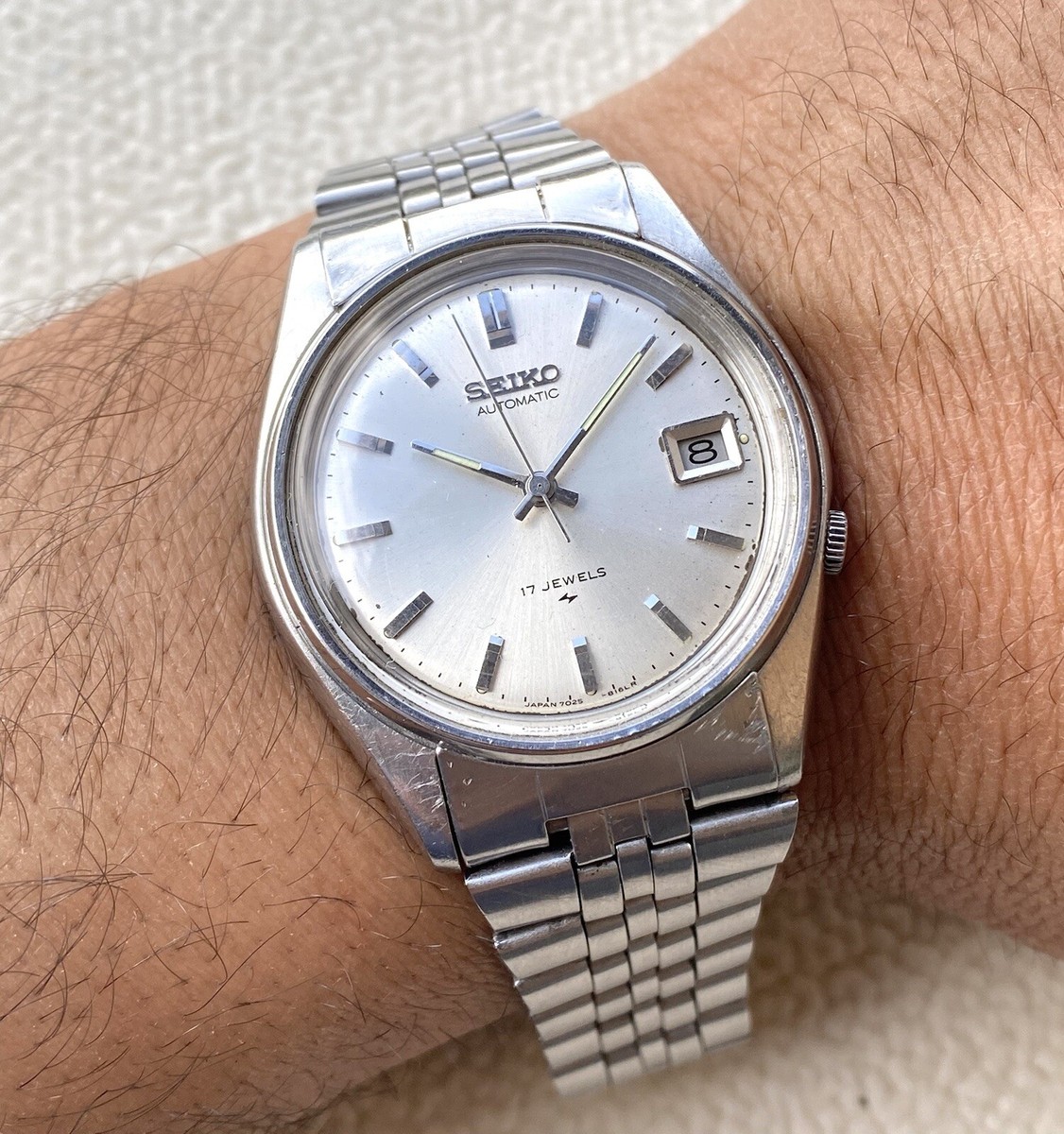 Seiko 7025-8100 Automatic Vintage Watch Men's VTG 70's White Dial