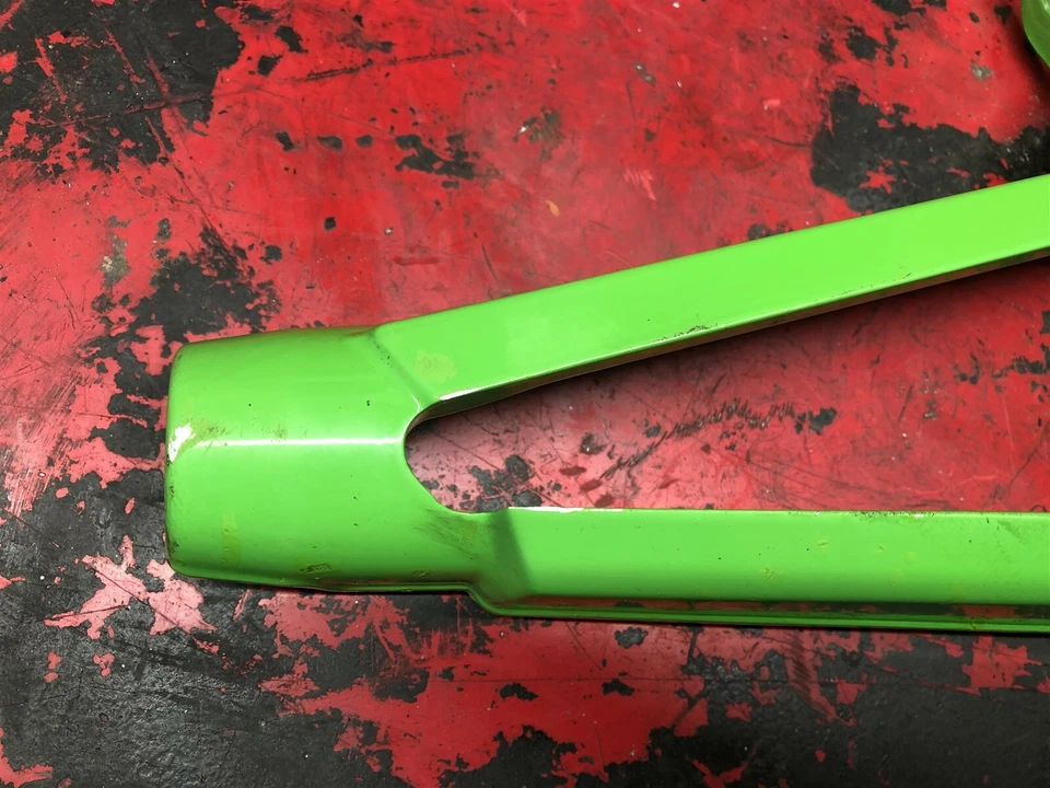 Husillo izquierdo Arctic Cat ZR 6000 R XC 4000 XF 8000 9000 12 13 14 15 16 17 18 OEM Foto 4 de 4