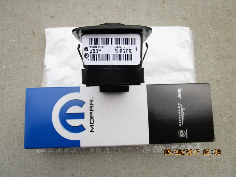 16-18 RAM 4500 5500 4D CREW CAB 主电源窗开关全新 56046823AE — 第 3/3 张图片