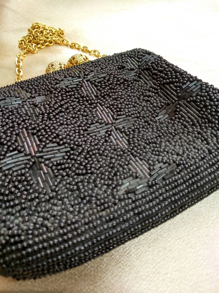 Vintage-Incrível-Velho-Frisado-Preto - Bolsa de noite. - Imagem 2 de 4