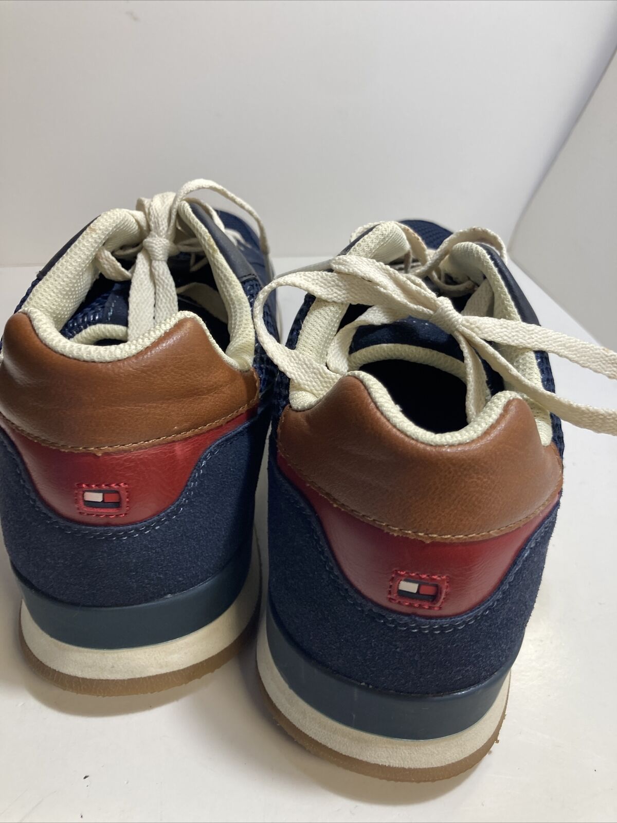 Tommy Hilfiger Logo Round Toe Sneakers in Blue for Men