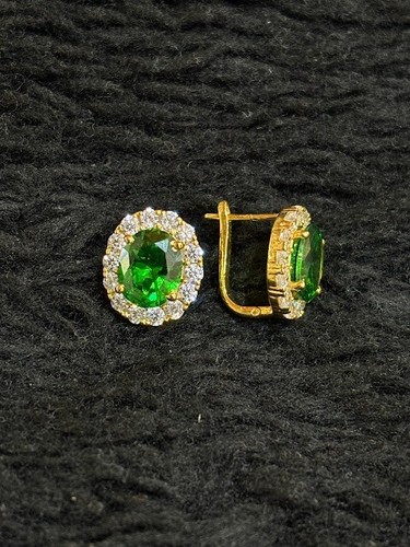 4 Ct Oval Simulierte Smaragd Diamant Halo Ohrstecker 18K Gelb Vergoldet - 第 1/10 張圖片