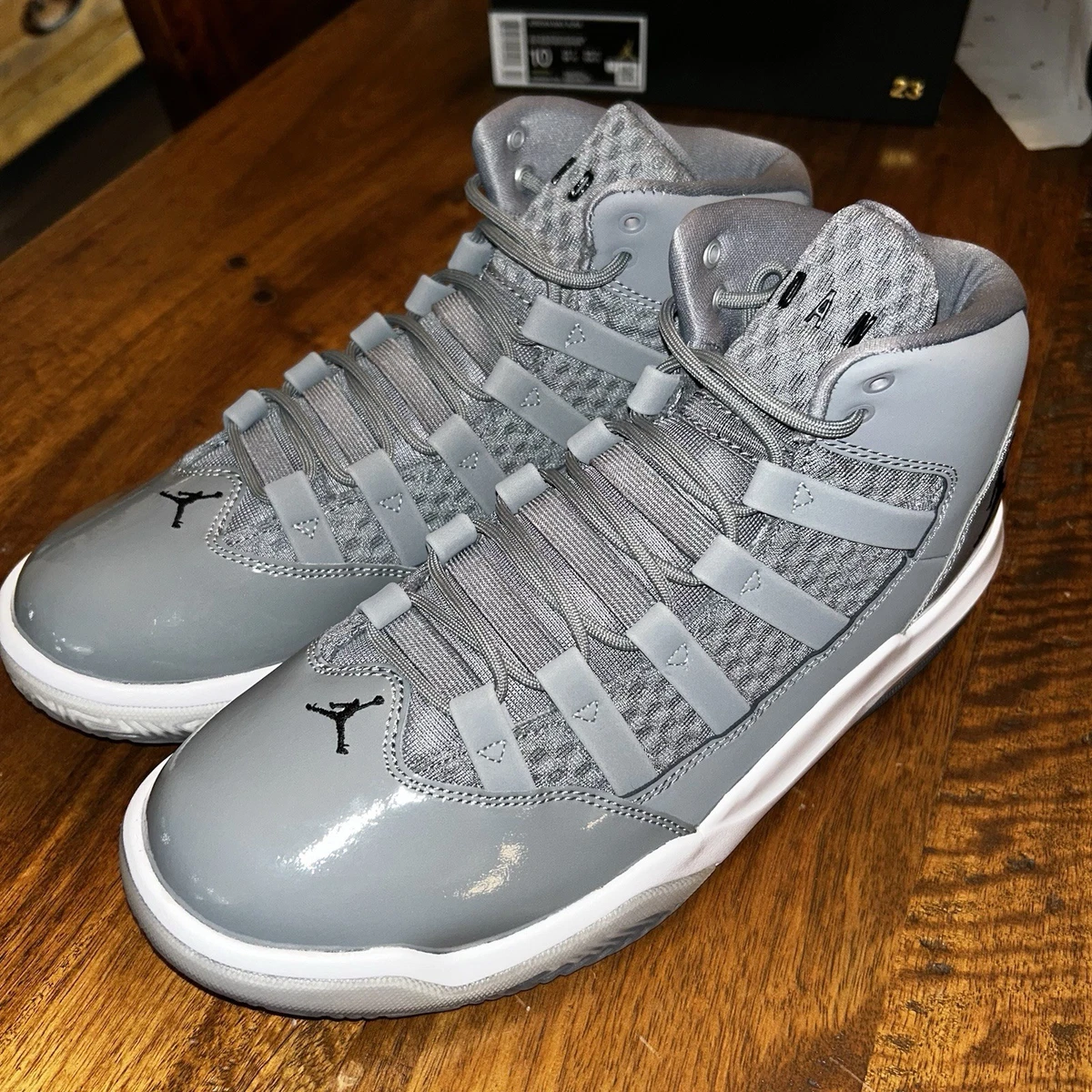 新品 26cm NIKE Jordan Max Aura AQ9084-010 s-l400.jpg