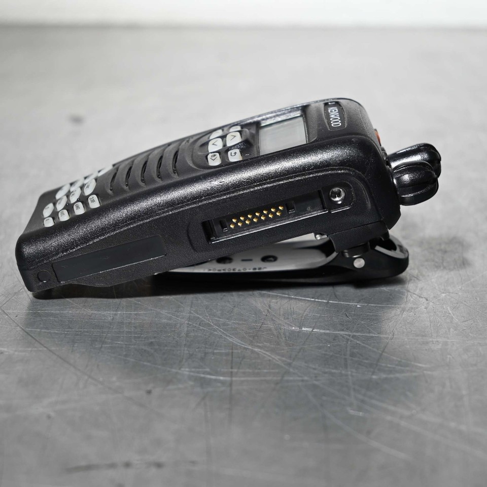 Radio Kenwood TK-5720 VHF 136-174 MHz 50W P25 - Occasion En Excellent état - Kit Complet