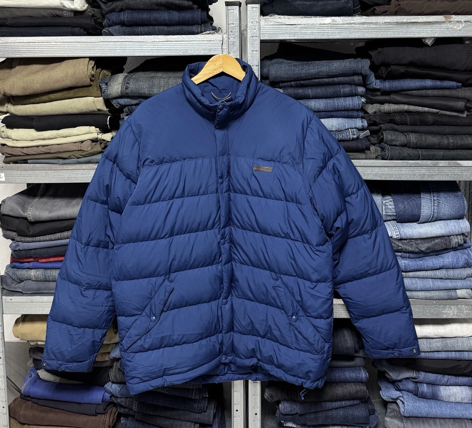 Merrell Down Puffer Outdoor Navy Blue Jacket
Opens in a new window or tab