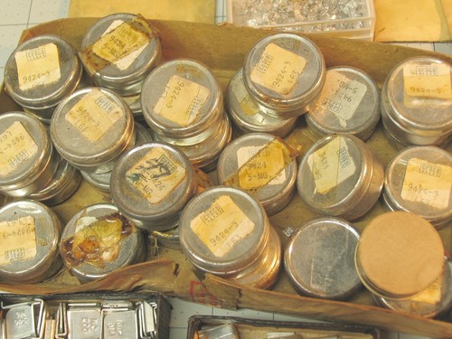 Colección de pequeños pesos marcados 5mg-500mg. - Imagen 4 de 9