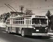 Trackless Trolley Bus Toronto Transit Commission TTC #9133 Route 89 Weston Photo