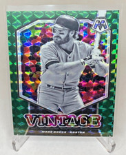 2021 Panini Mosaic Wade Boggs Vintage Green Prizm #V5
