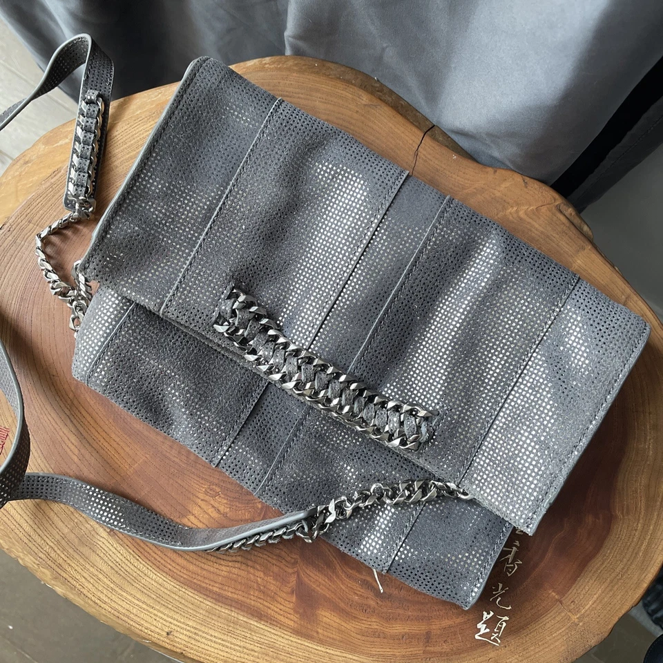 Bolso de Mano Ramy Brook Cuero Genuino🐚 Plegable, Bolsillos, Cadena, Sólido, Plateado🩶 Foto 3 de 4