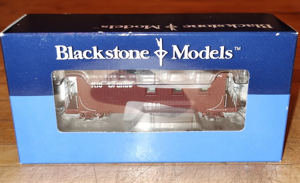 Blackstone Models HOn3 0540 Flying Grande Herald D&RGW Long Caboose B340956  - Image 2 of 3