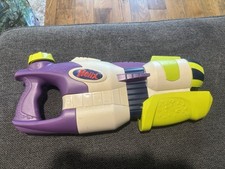 Vintage Hasbro Super Soaker Max Infusion Helix Water Gun Purple and Green