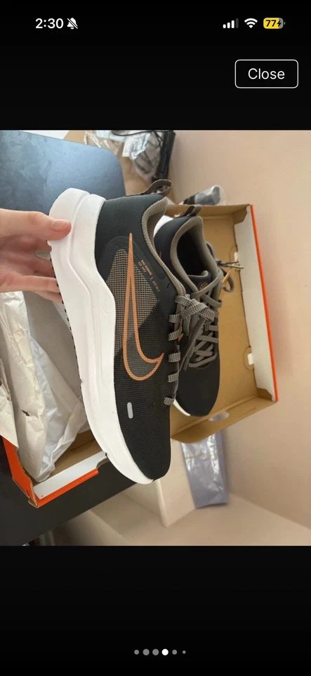 Nike Men's Black/Grey Low Top Lace-Up Trainers Orange Swoosh UK 6.5 EU 40.5 - Image 4 of 4