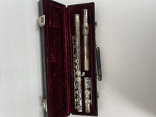 Amadeus by Wm. S. Haynes Co. Model AF500 Flute with Hard Case - Silver Plated