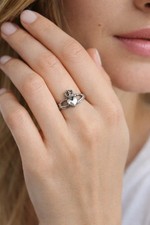 Vintage Crowned Love 925 Sterling Silver Heart Ring Band Size 6.75