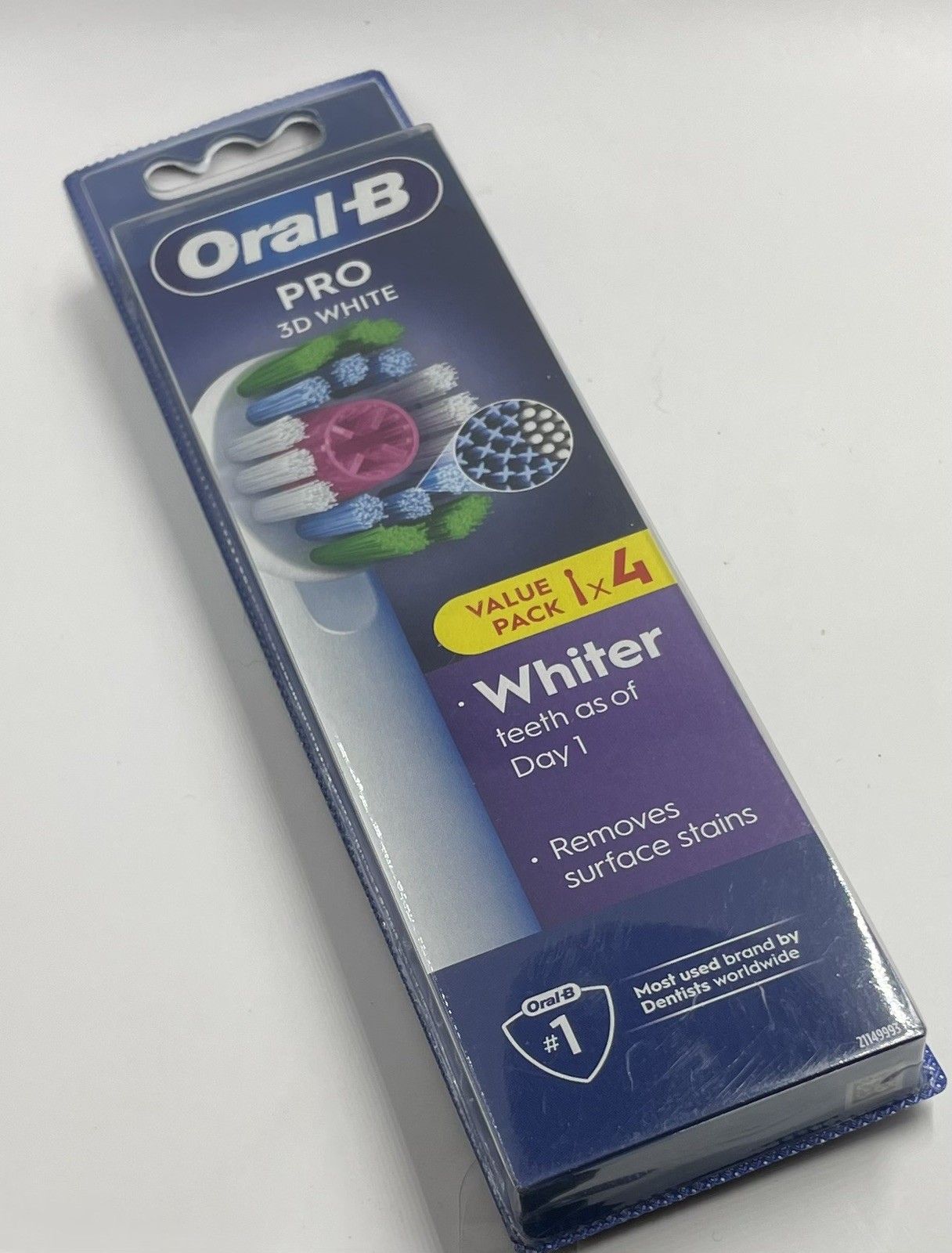Oral-B 3D White X-Filaments Replacement Head 4Pack - Image 2