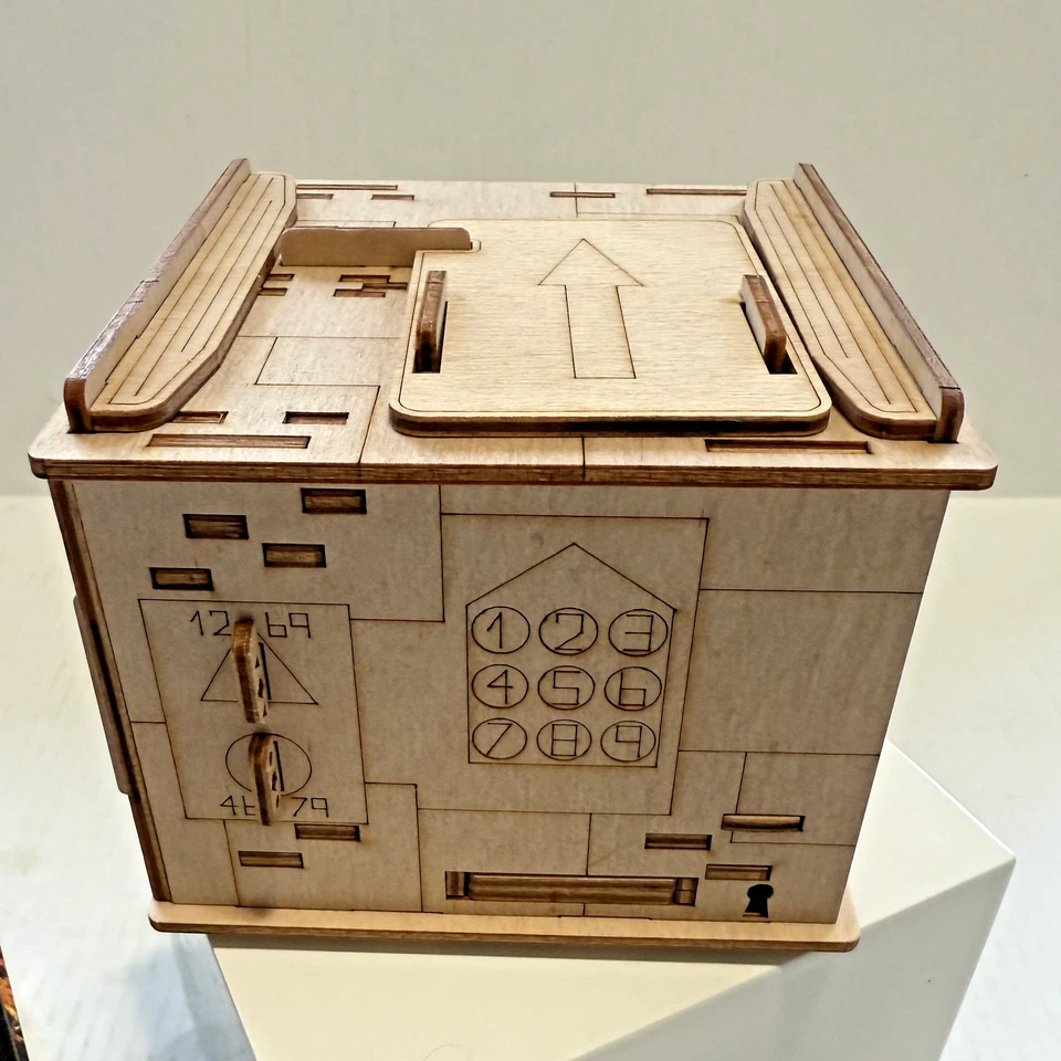 Caja de rompecabezas de madera Escape Welt Space Room para 14+ años Foto 3 de 4